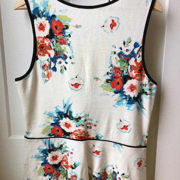 Peplum top - Picture 3 of 6